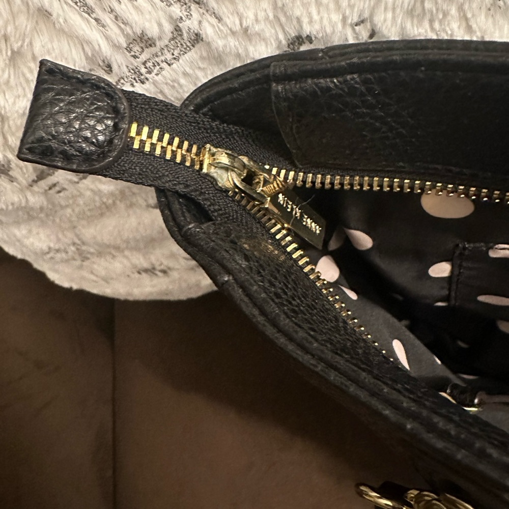 NWOT. Anne Klein Shoulder Handbag - Picture 6 of 15